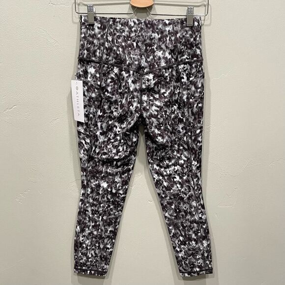 NWT Athleta Salutation Stash High Rise 7/8 Tight Leggings - Size: Medium - Picture 4 of 11